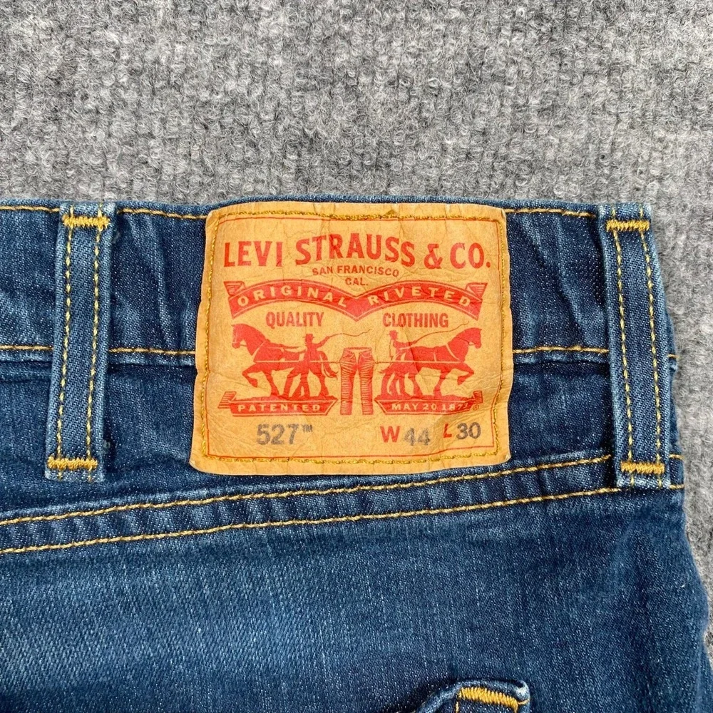 Levis 527 Slim Bootcut Jeans Mens 44x30 Medium Wash Blue Denim